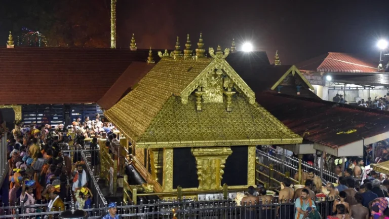 Sabarimala_pilgrims