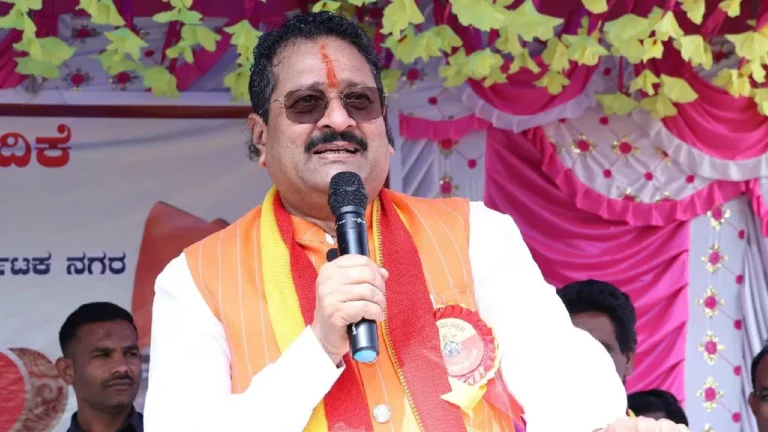 complaint-registered-against-basanagowda-patil-yatnal