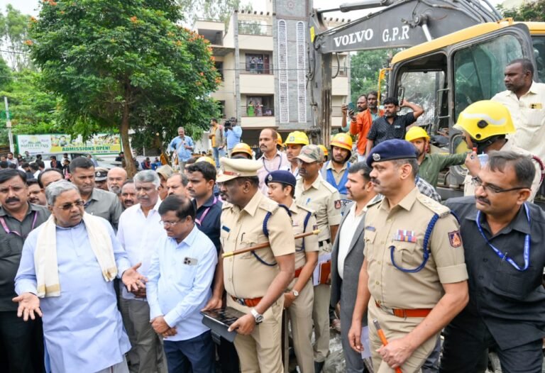 kn-bng-02-cm-siddramaiah-visit-7202806_24102024114358_2410f_1729750438_667