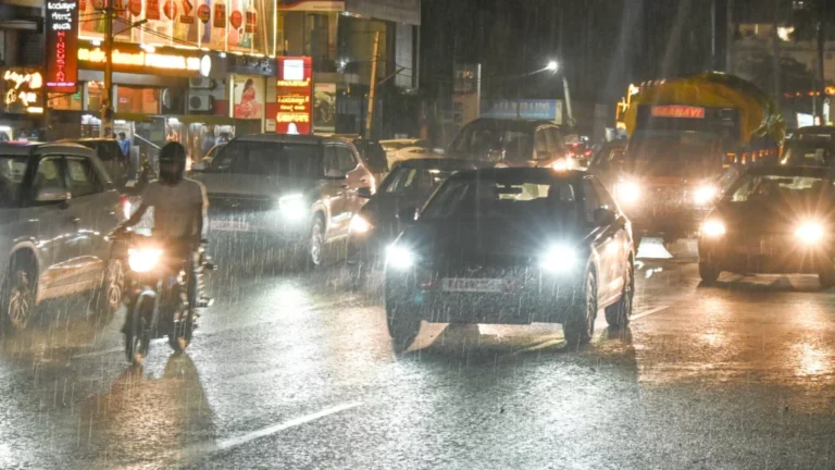 deccanherald_2024-05_914dd404-6a24-4bb2-b547-7aa1bc84c341_Bengaluru_Rains__2_-1024x576