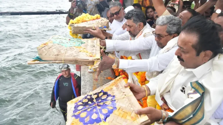 cm siddaramaiah dedicates bagina to krs reservoir