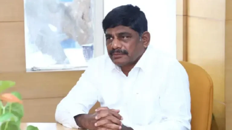 ED summons D K Suresh