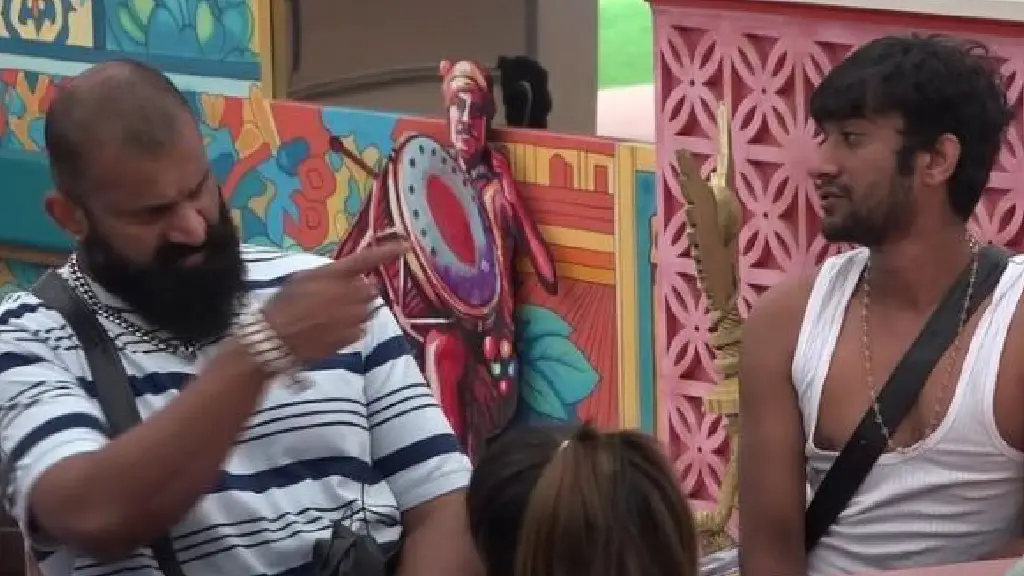 raghu-get-insult-at-gilli-bigg-boss-s12