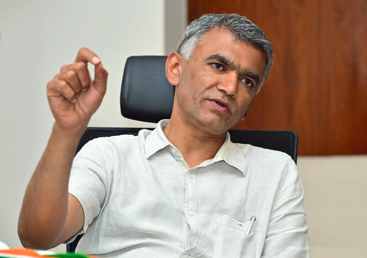 prajavani_import_sites_pv_files_article_images_2020_06_19_krishna-bhairegowda1592574564