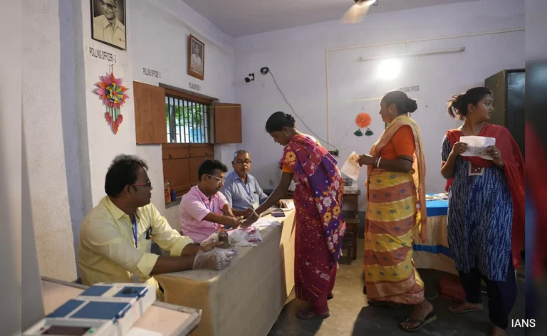 ajrg44i4_voting-generic_625x300_19_June_25